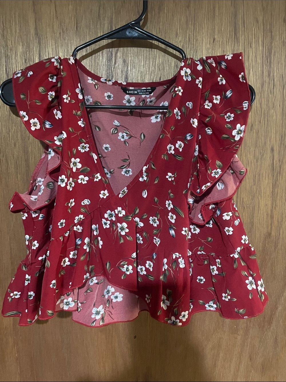 SHEIN Red Floral Ruffle V‑Neck Peplum Blouse
